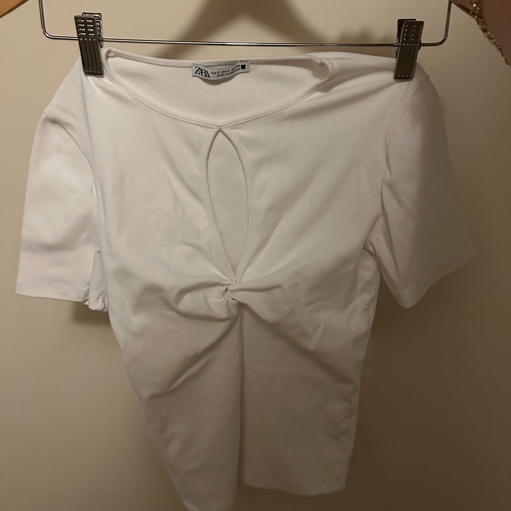 Zara Elegant White Keyhole Blouse